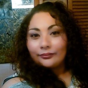 Meet your Posher, Estella